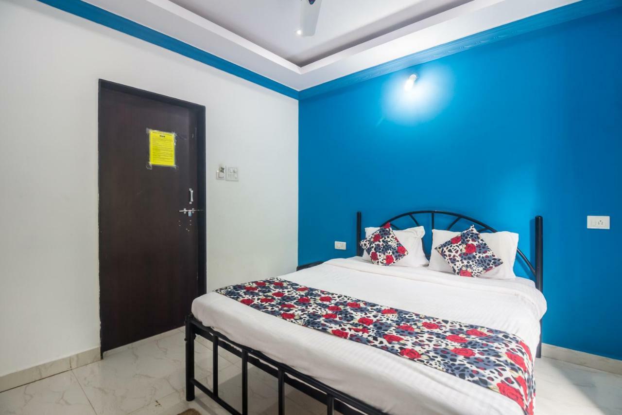 ควีน ออฟ ควีนส์ Hotel กาลังกูติ ภายนอก รูปภาพ